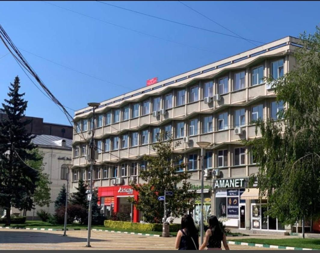 Puzzle Magic Panzió Piteşti Kültér fotó